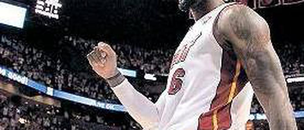 Hier komme ich. LeBron James steht vor seinem größten Triumph. Foto: AFP