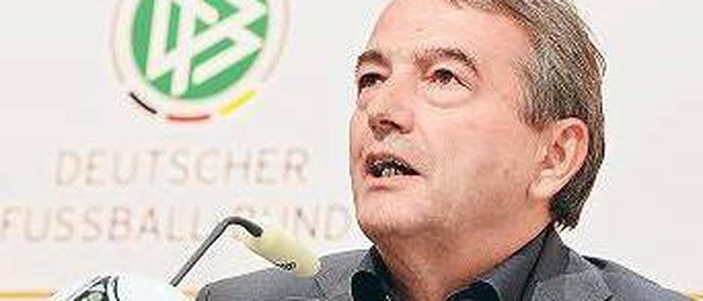 Verzichtet DFB-Präsident Wolfgang Niersbach auf den Verzicht? Vielleicht!