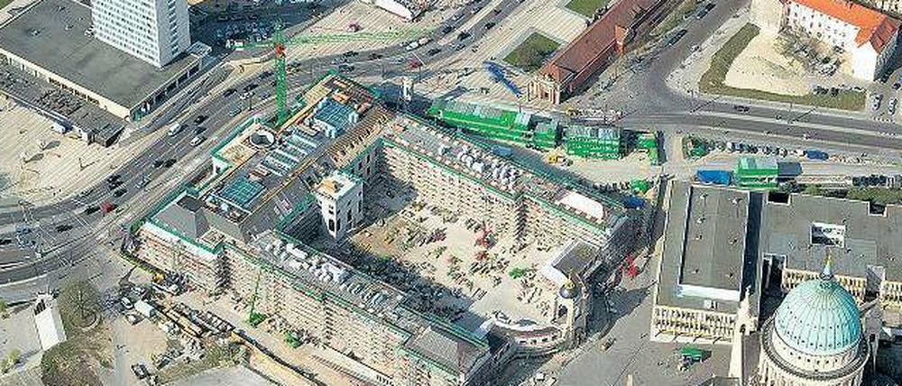 Potsdam baut auf. Im Zentrum entsteht nicht nur der Neubau des Stadtschlosses, in den der Landtag einzieht, sondern auch die Kunsthalle. 