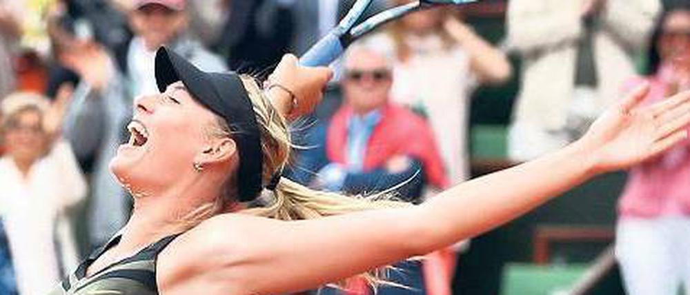 Zu groß für den Rest der Welt. Maria Scharapowa ließ der italienischen Außenseiterin Sara Errani im Finale von Paris keine Chance. Ab Montag ist die Russin wieder die Nummer eins der Tennis-Weltrangliste. 