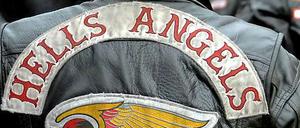 Ein Mitglied der Hells Angels wurde am Sonntagmorgen in Berlin Hohenschönhausen niedergeschossen.