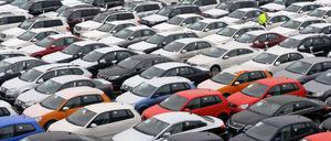 2020 sollen Neuwagen im Schnitt nur noch 3,7 Liter auf 100 Kilometer verbrauchen. Das ergibt sich aus dem von der EU vorgeschlagenen CO2-Grenzwert von 95 Gramm pro Kilometer. 