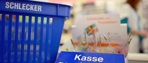 Ging bei der Schlecker-Insolvenz alles mit rechten Dingen zu?