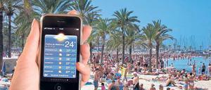 Gute Aussichten: Die Wetter-App gehört zur Grundausstattung jedes Smartphones. Aber auch viele andere Reise-Hilfen für iPhone und Android sind kostenlos. Foto: pa/MiS