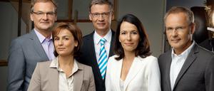 In der Kritik: Die ARD-Talker Frank Plasberg (l.), Sandra Maischberger (2.v.l), Günther Jauch (M.), Anne Will (2.v.r.), und Reinhold Beckmann (r.). 
