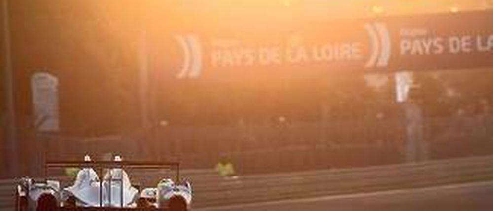 Rennen mit Zukunft. Beim Langstreckenklassiker im französischen Le Mans gewann erstmals ein Auto mit Hybridtechnologie. Foto: dpa