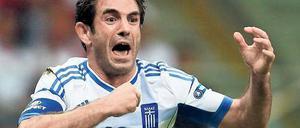 Tragischer Held. Georgios Karagounis, 35, schoss das Siegtor gegen Russland, aber wird das Viertelfinale gelbgesperrt verpassen.
