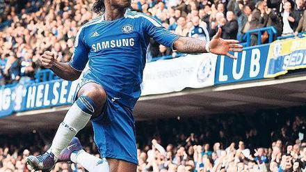 Abflug aus England. Didier Drogba verlässt den FC Chelsea und wechselt für viel Geld nach Schanghai – zu einem reichen Klub, aber auch in eine Zukunft mit vielen Unwägbarkeiten. 