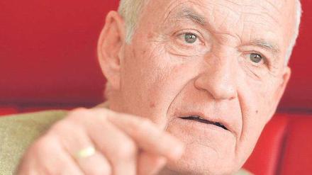 Vertrauen statt Kontrolle. dm-Gründer Götz Werner sagt: „Ängste sind kein guter Ratgeber.“Foto: dpa