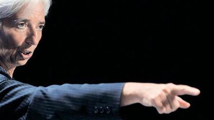 Scharfe Kritik. IWF-Chefin Christine Lagarde, früher französische Finanzministerin, vermisst eine „entschiedenere und kräftigere gemeinsame Antwort“ der Euro-Krisenmanager. 