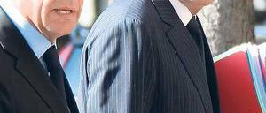 Der Nächste, bitte. Parteifreunde Nicolas Sarkozy (links), Francois Fillon. Foto: AFP