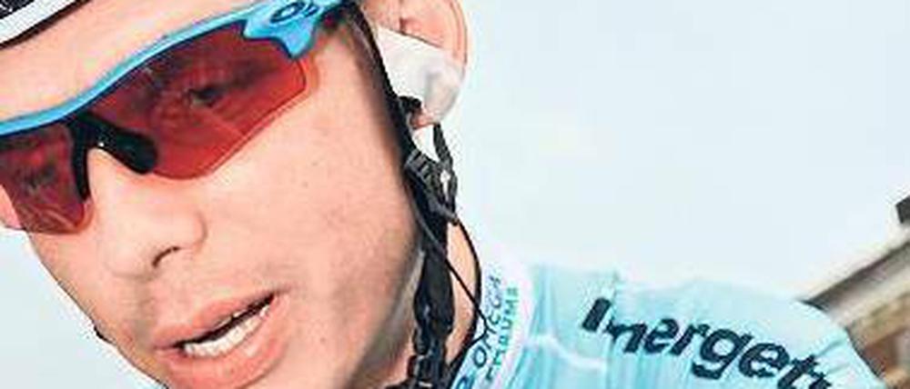 Schmerz dabei. Tony Martin fährt mit Kahnbeinbruch in der linken Hand.