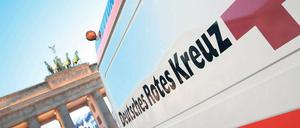 Das Rote Kreuz behandelt viele junge, betrunkene Fans.