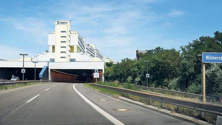 Fortschritt von gestern. Die Überbauung Schlangenbader Straße.