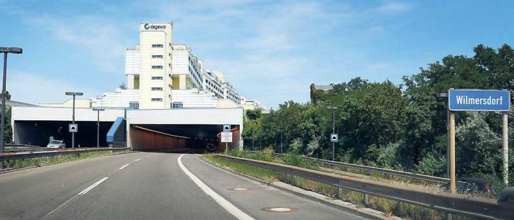 Fortschritt von gestern. Die Überbauung Schlangenbader Straße.