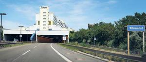 Fortschritt von gestern. Die Überbauung Schlangenbader Straße.