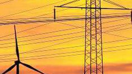 Lange Leitung. Der Windstrom muss von Nord nach Süd geleitet werden. Foto: dpa