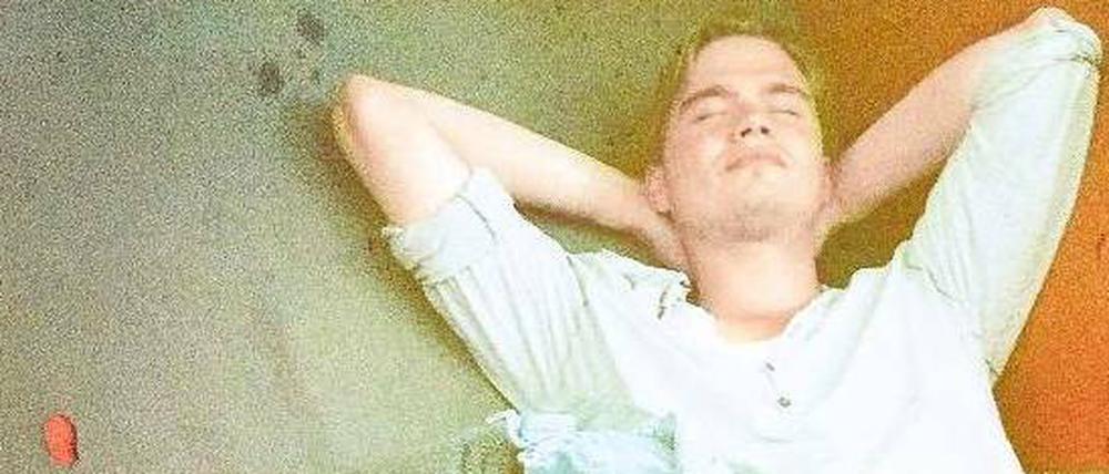 Locker bleiben. Bislang hat unser Kolumnist als Zeitungsausträger, Pizzaboy und Babysitter gearbeitet. Jetzt ist er Schreiberling. Und träumt von einer großen Karriere.