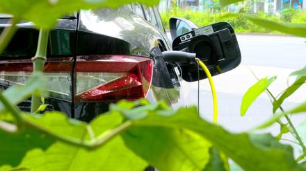 Durch den Förderdschungel der E-Mobilität: Ladeinfrastruktur muss ausgebaut werden. 