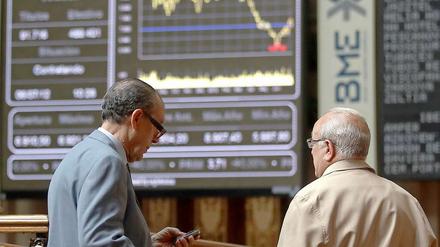 Aufruhr an den Märkten: Die Euro- und Schulden-Krise verschlingt Milliarden. Wer soll sie aufbringen?