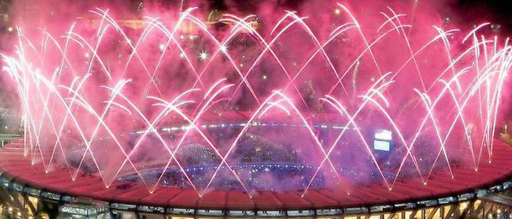 Sagenhafte 200 000 Zuschauer fasste das Maracanã-Stadion, als es 1950 eröffnet wurde. Bei den Pan-American Games 2007 (hier das Finale) war die Zahl auf 120 000 reduziert worden. Künftig finden nur noch 77 000 Platz.