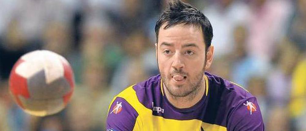Warten auf’s Wiedersehen. Iker Romero ist nicht der einzige Füchse-Spieler, der im Europapokal auf alte Bekannte trifft. 
