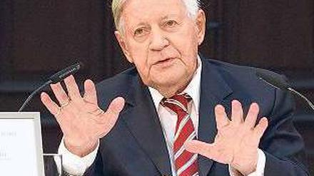 93 Jahre und kein bisschen altersmilde: Altbundeskanzler Helmut Schmidt.