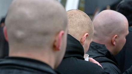 Razzia gegen militante rechte Gruppe in Berlin, Brandenburg und Nordrhein-Westfalen.