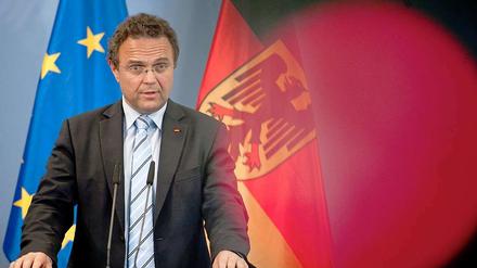 Nach den NSU-Ermittlungspannen will Innenminister Friedrich die Geheimdienste reformieren.