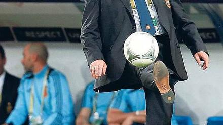 Er hat Gefühl nicht nur im Fuß. Spaniens Erfolgstrainer Vicente del Bosque lebt Bescheidenheit und Berechenbarkeit vor. 
