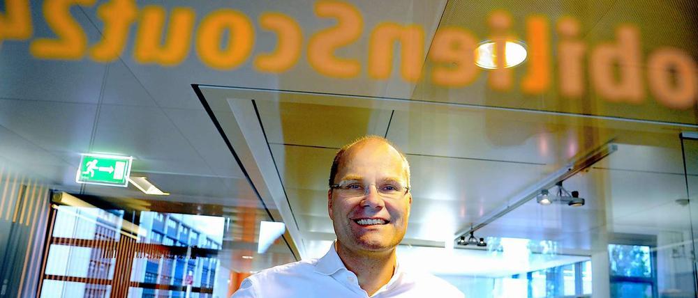 Seit Dezember 2009 verantwortet der Marc Stilke als Geschäftsführer und Sprecher der Geschäftsführung der Immobilien Scout GmbH die Bereiche Strategie, Marketing, Vertrieb und Produkte. 