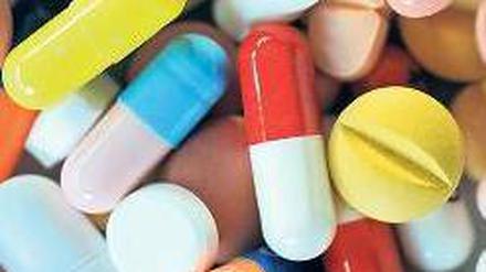 Keine Mangelware. Auch in den verschuldeten Staaten in Europa sollen die Bürger von den Pharmakonzernen weiter mit Medikamenten versorgt werden. Foto: dpa