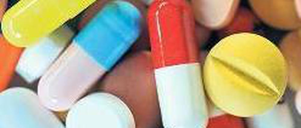Keine Mangelware. Auch in den verschuldeten Staaten in Europa sollen die Bürger von den Pharmakonzernen weiter mit Medikamenten versorgt werden. Foto: dpa