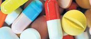 Keine Mangelware. Auch in den verschuldeten Staaten in Europa sollen die Bürger von den Pharmakonzernen weiter mit Medikamenten versorgt werden. Foto: dpa
