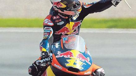 41 Jahre gab’s keinen Sieg. Sandro Cortese auf der Triumphrunde. Foto: AFP