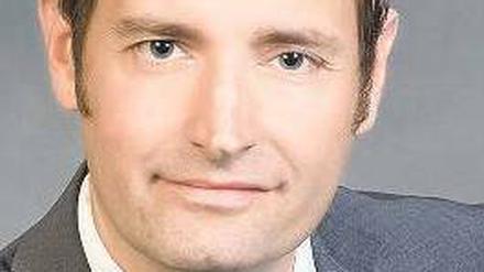 Martin Graner studierte Rechtswissenschaften an der Universität Konstanz und an der Freien Universität Berlin. Er ist Fachanwalt für Arbeitsrecht.