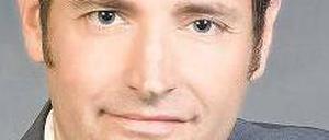 Martin Graner studierte Rechtswissenschaften an der Universität Konstanz und an der Freien Universität Berlin. Er ist Fachanwalt für Arbeitsrecht.