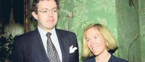 Besitz belastet. Hans Kristian Rausing und seine Frau Eva, hier vor einer William-Morris-Tapete in der US-Botschaft in London, wo sie einmal mit harten Drogen erwischt wurde. Strafrechtliche Folgen hatten solche Vorfälle nie. 