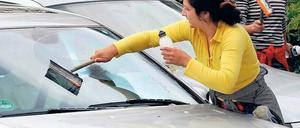 Scheibenputzer an einer Kreuzung