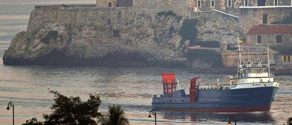 Nachbarschaftshilfe. Das Frachtschiff „Ana Cecilia“ bringt Hilfsgüter von Wohltätigkeits- und Hilfsorganisationen sowie religiösen Gruppen. Auch Kubaner, die in den USA arbeiten, schicken ihren Familien materielle Unterstützung.