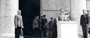 Juli 1937. Adolf Hitler bei der Eröffnung des „Hauses der Deutschen Kunst“ in München.