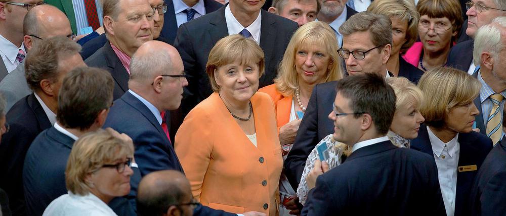 Kanzlerin Angela Merkel konnte entspannt in die Sondersitzung am Donnerstag gehen. Die Mehrheit für das Euro-Rettungspaket für Spanien galt als sicher.
