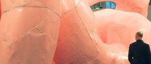 Schlingelei. Wests Riesenwerk auf der Art Basel trägt den Titel „Gekröse“. 
