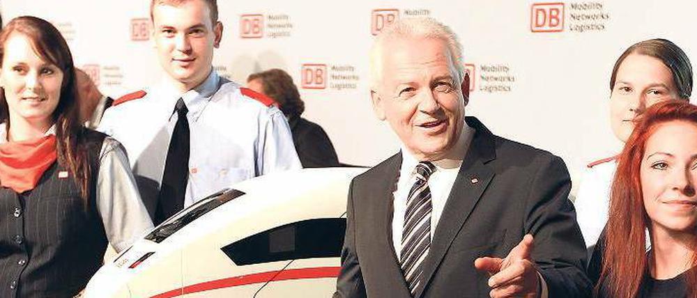 Die Bahn stellt ein. Der Konzern hat im ersten Halbjahr nach Angaben von Bahnchef Grube 5500 neue Mitarbeiter eingestellt und rund 1100 Azubis übernommen. Ab dem 1. September sollen weitere 4100 junge Menschen ihre Ausbildung im Konzern beginnen.