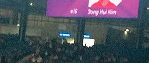 Politische Panne. Neben den Bildern der Nordkoreanerinnen wurde die Flagge Südkoreas eingeblendet. Foto: Reuters