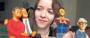 Fräulein Knetkwoski mir ihren Knetfiguren: Loki und Helmut Schmidt, Armin von den Beatsteaks und Woody Allen