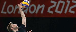 Volle Streckung. Simon Tischer fürchtet keinen Gegner. 