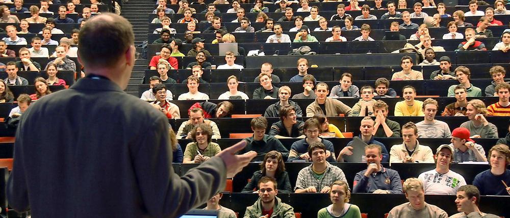 "Die Lehre bleibt Hoffnungslos unterfinanziert" Tilmann Warnecke