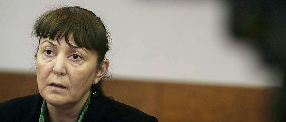 Monica Macovei war von 2004 bis 2007 rumänische Justizministerin. Für ihre Reformen erlangte sie international Anerkennung. Heute sitzt sie für die Liberaldemokraten im Europaparlament. Ihre Partei unterstützt den abgesetzten Präsidenten.