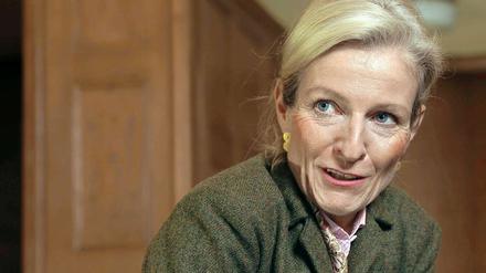 Sybille von Obernitz, 50, ist mit den Eltern und drei Geschwistern häufig umgezogen. Das Abitur machte sie in einer Mädchenschule in Augsburg.